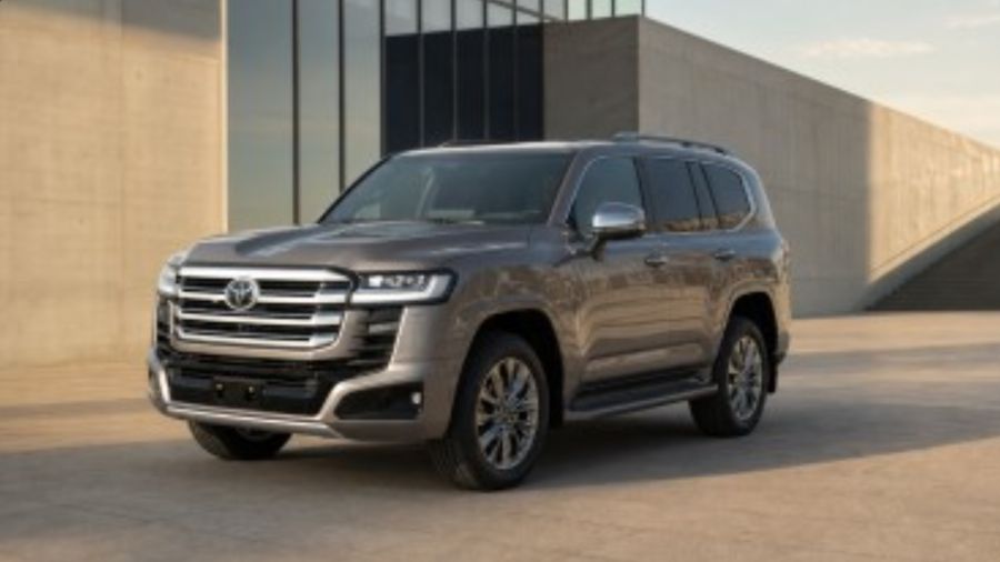 TOYOTA LAND CRUISER 300