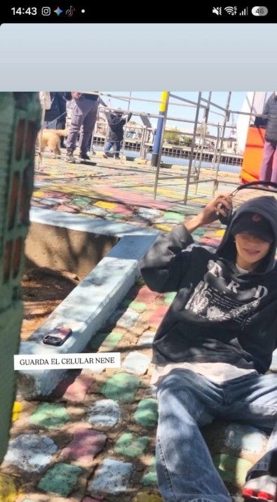 Hyunjin paseó por Puerto Madero y La Boca