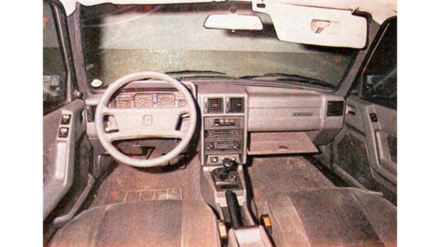 PEUGEOT 504 SRX