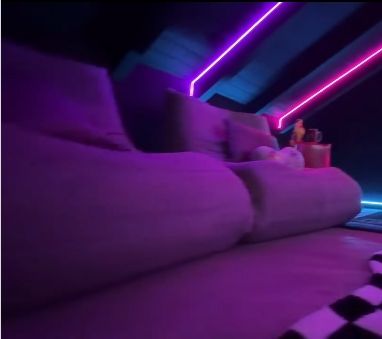 El cuarto gamer de Nicolás Cabré y Rocío Pardo