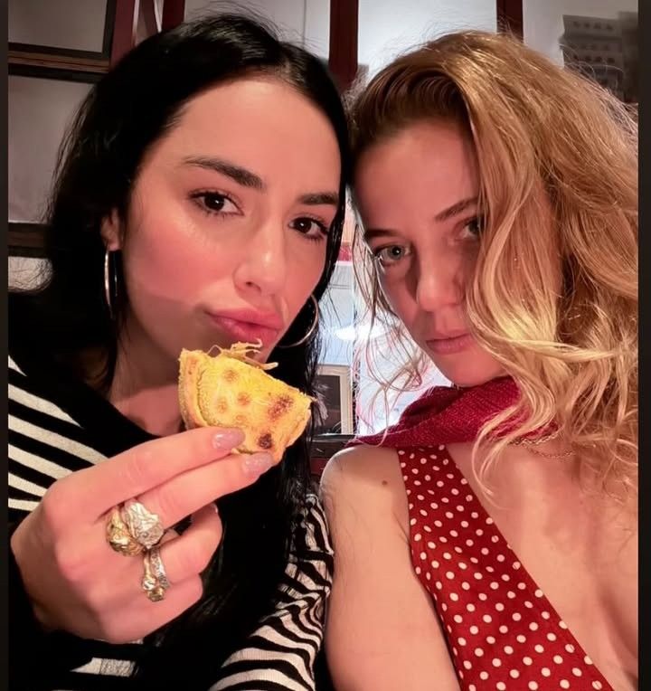 Justina Bustos y Lali Espósito