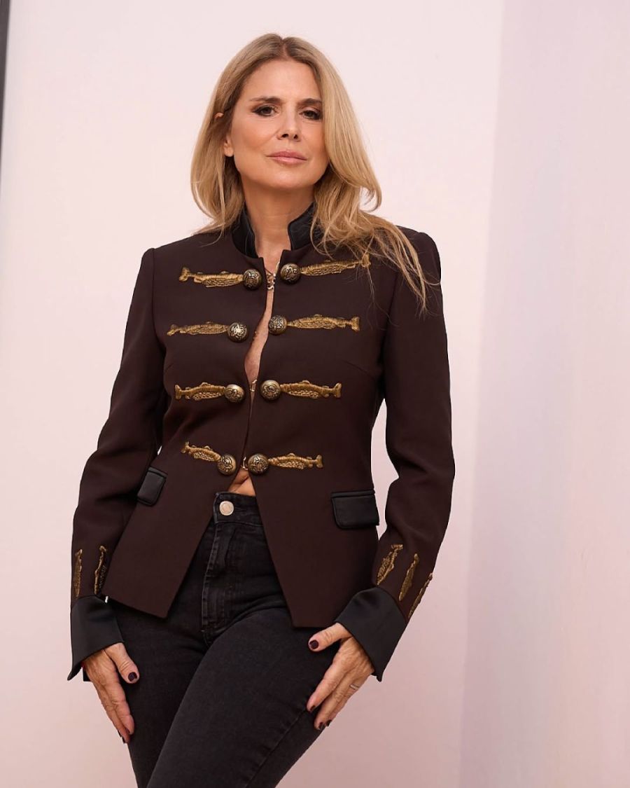 La chaqueta napoleón que marca tendencia