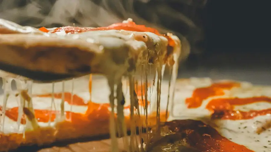La Noche de la Pizza y Empanada 2026