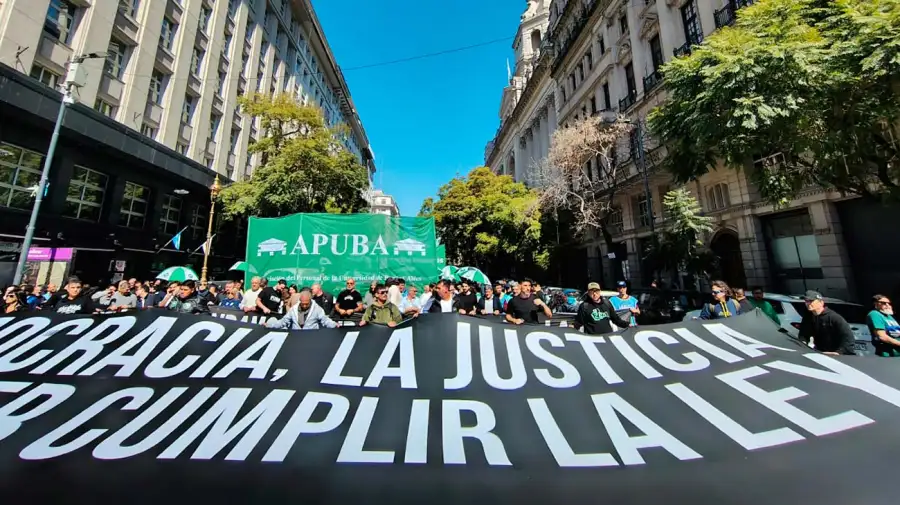 Manifestación Defendamos la UBA