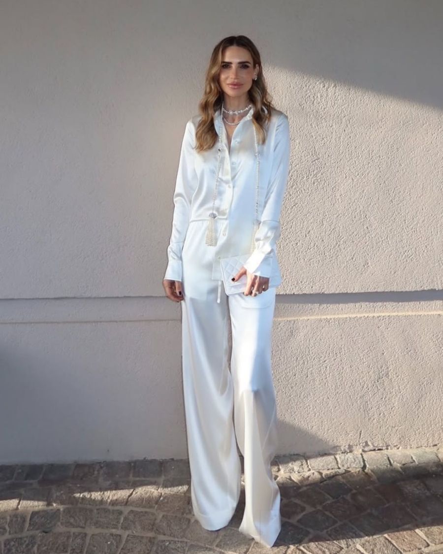 María Vázquez con elegante look total white