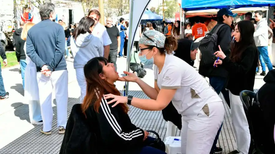 Universidades, clases públicas en Plaza de Mayo