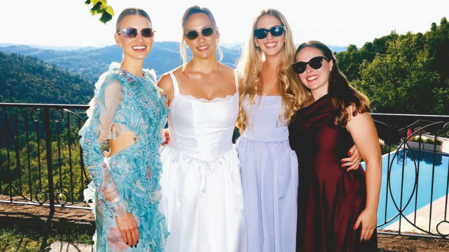 Angie Landaburu en una boda en Italia