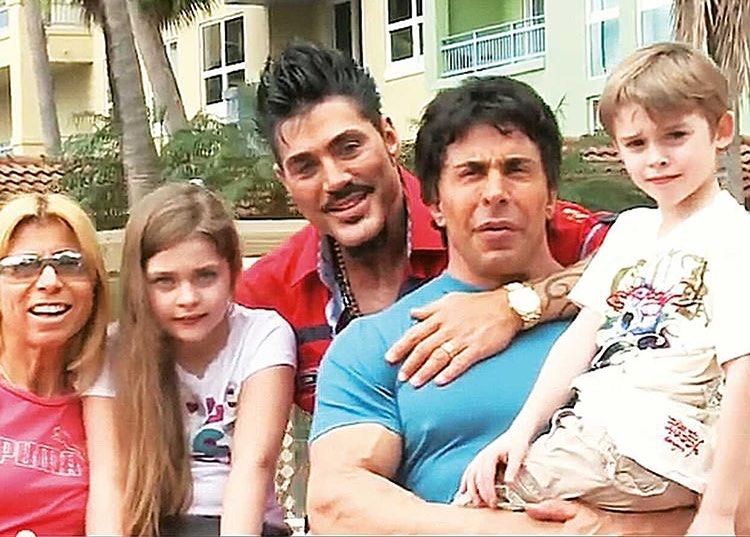 Las mejores fotos de Marta y Felipe Fort cuando era chiquita junto a Ricardo Fort