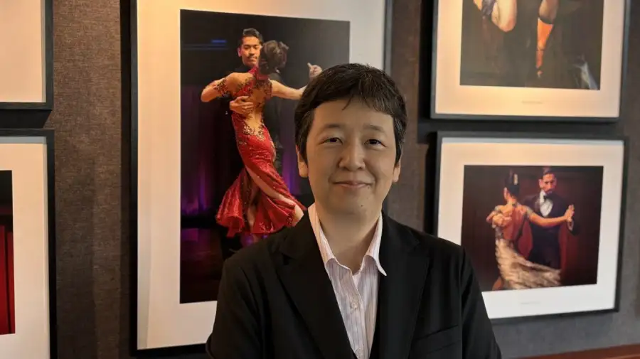La profesora Watanabe de la Universidad Sofía de Tokio, Japón