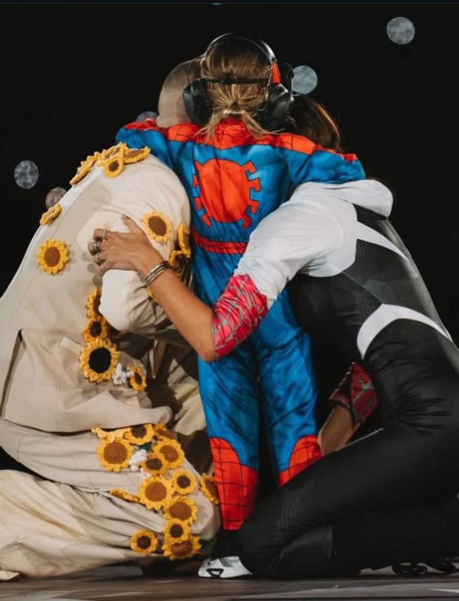 Valentina Ferrer y J Balvin