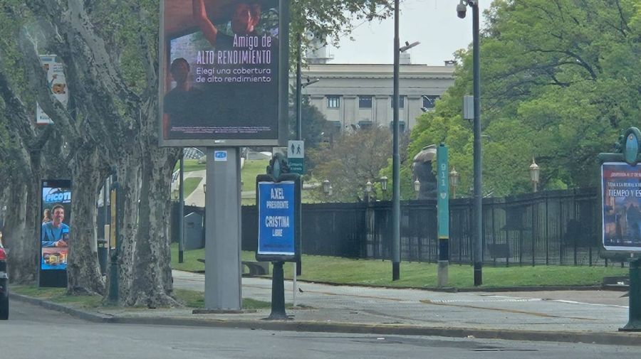 Cartel Axel presidente - Cristina libre