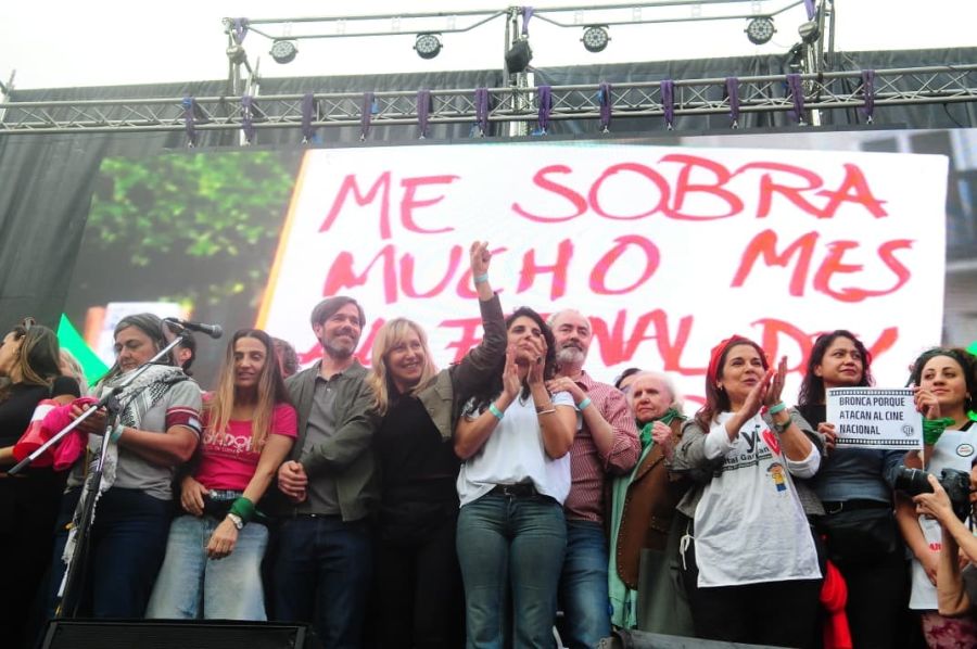La izquierda se movilizó este sábado contra el gobierno de Javier Milei.