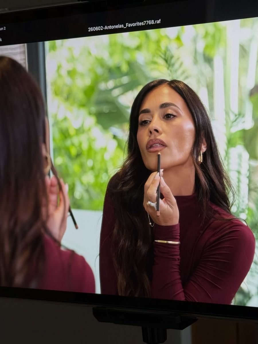 Antonela Roccuzzo presenta su nueva linea de maquillaje 
