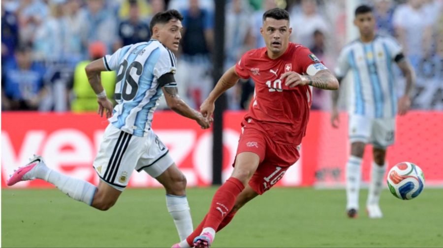 Granit Xhaka en Suiza vs Argentina