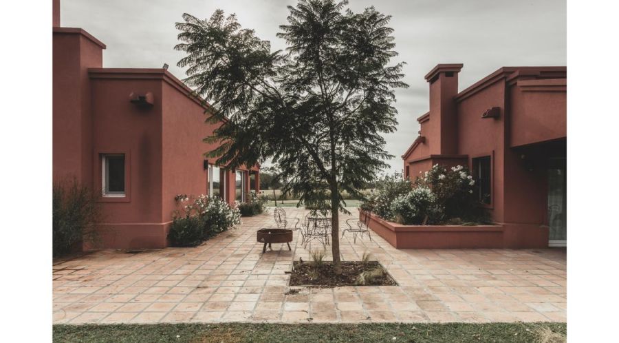 Patios, galerías y una forma de habitar el campo