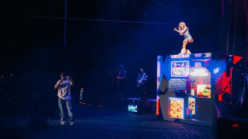 Paulo Londra y María Becerra cantaron juntos en el Lollapalooza