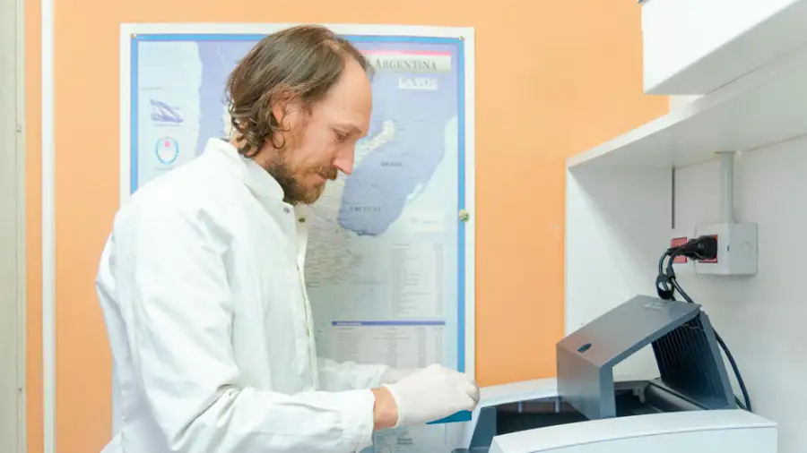 Cientificos cordobeses tendrán su laboratorio para estudiar el ADN Cordobés