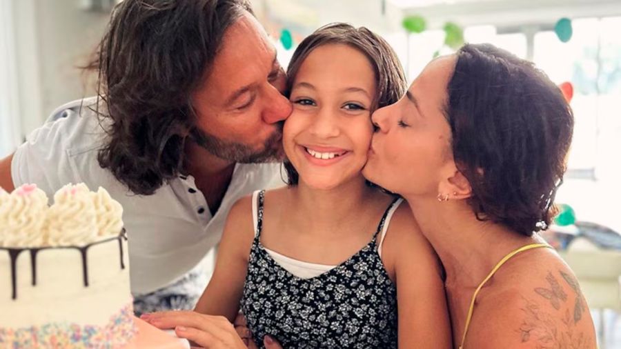 Diego Torres, Nina y Débora Bello