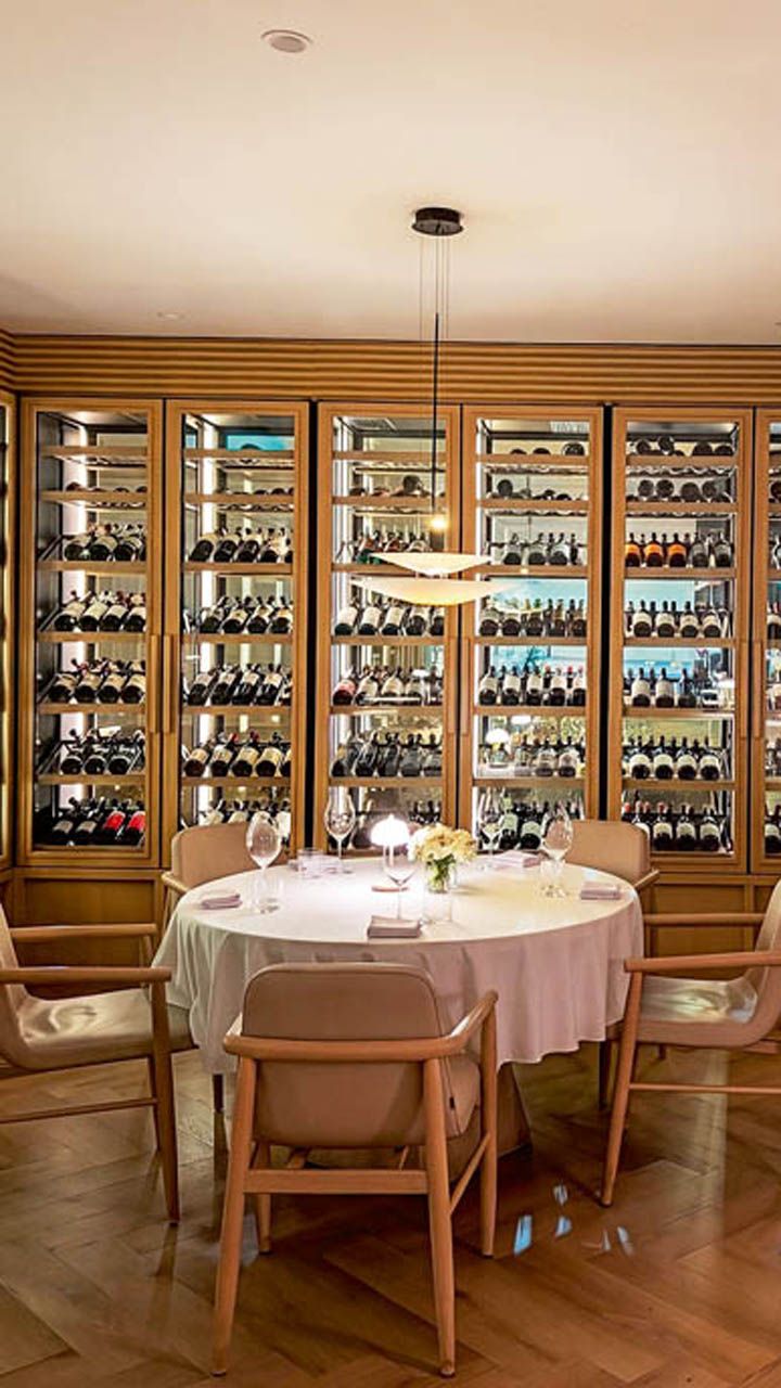 Mesa CARAS - Presencia, salón parisino