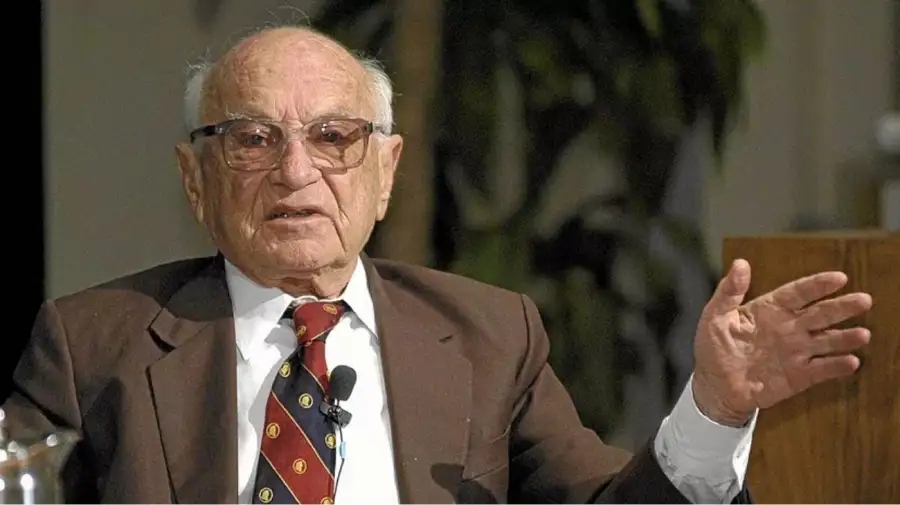 Milton Friedman, economista estadounidense y Premio Nobel de Economía