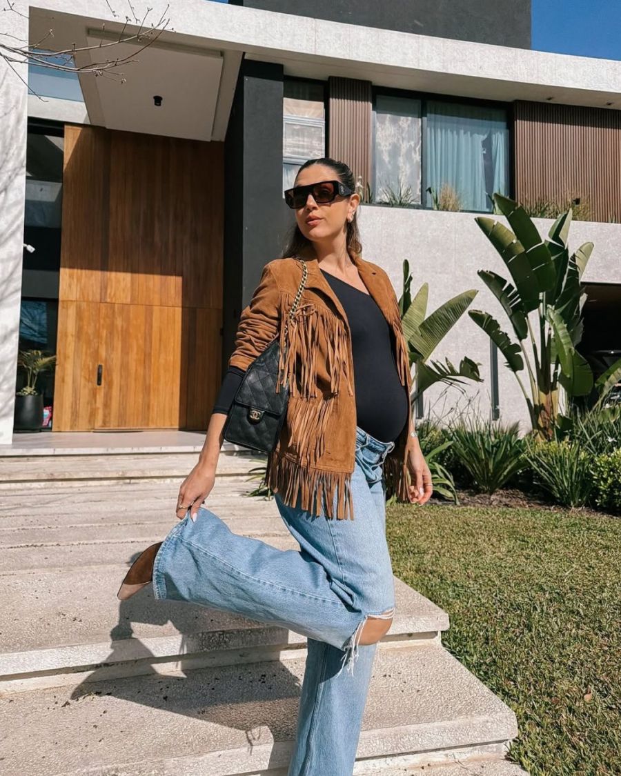 Stephanie Demner con look boho chic