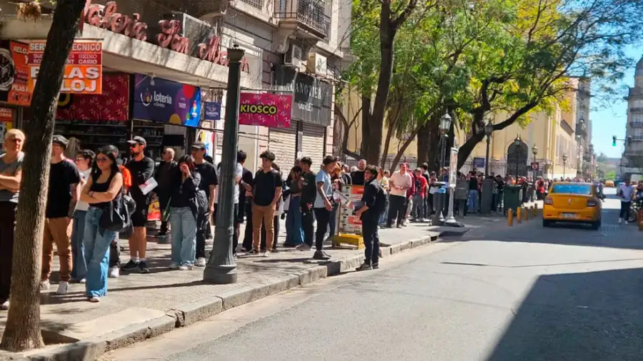 Colas de empleo en el Centro