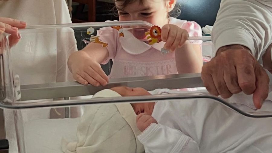 Nació Tigerlili, la segunda hija de Grace y Alan Faena