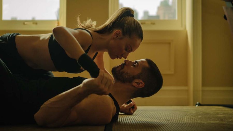 La adaptación de Culpables y enfrentados llega a la pantalla con Ester Expósito y Hugo García como protagonistas.