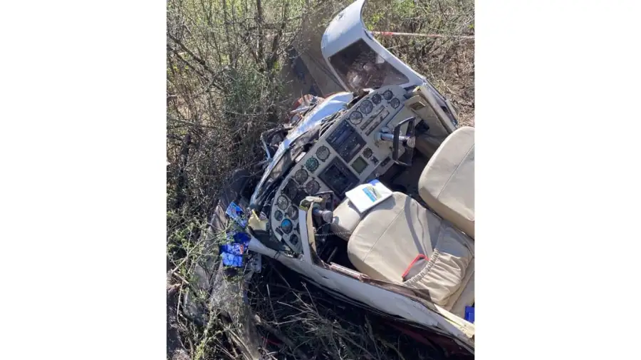 La avioneta cayó en una zona rural de la ciudad de Córdoba.