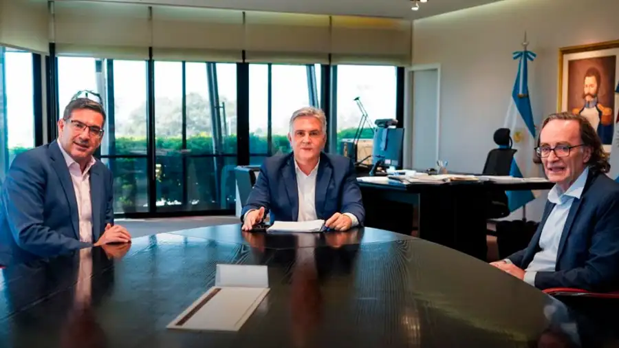 Llaryora y Paolasso reciben a Osvaldo Giordano en Bancor