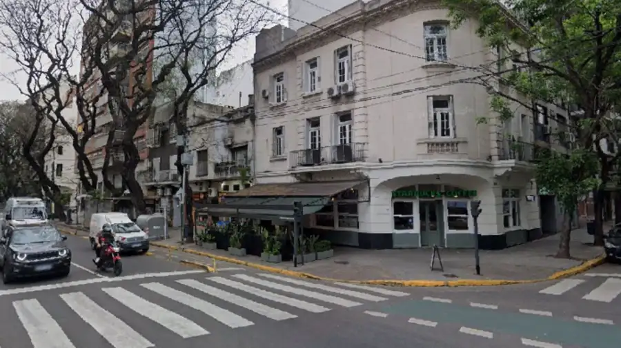Avenida Coronel Díaz al 1600, entre Mansilla y Charcas