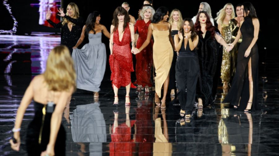 Céline Dion deslumbra en la Semana de la Moda de París