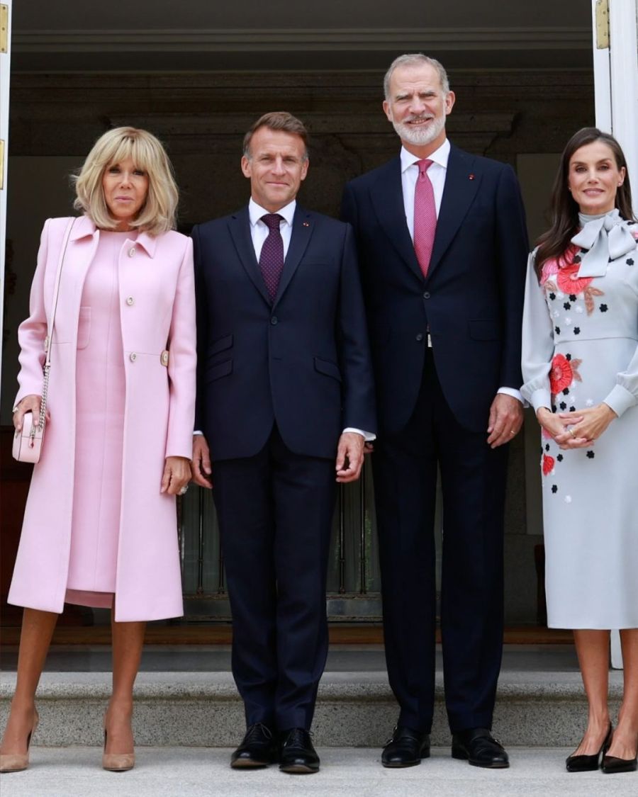 El look de Letizia Ortiz para recibir a Emmanuel y Brigitte Macron en España