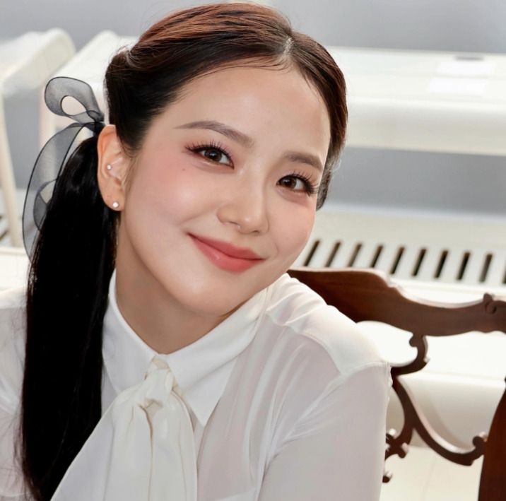 Jisoo en el desfile de Dior en la semana de la moda de Paris