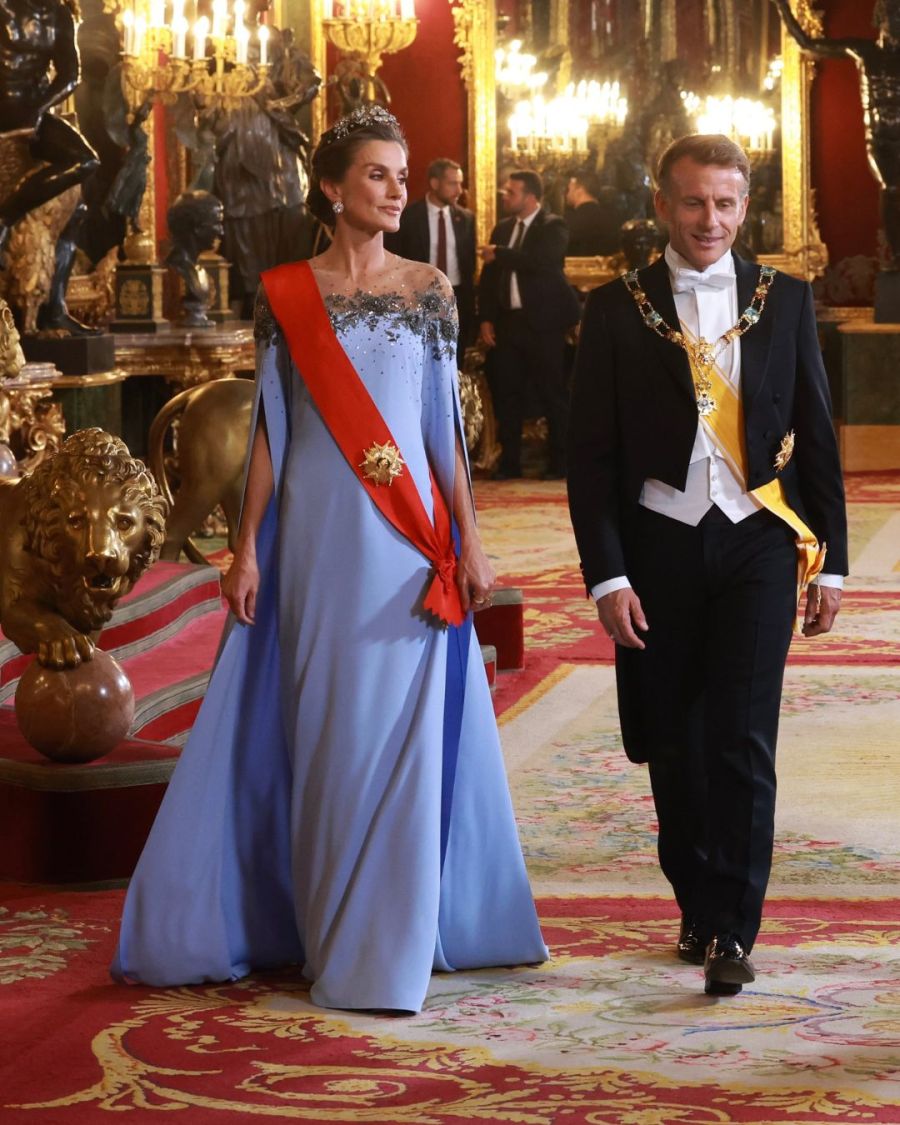 Letizia Ortiz con elegante vestido de Carolina Herrera