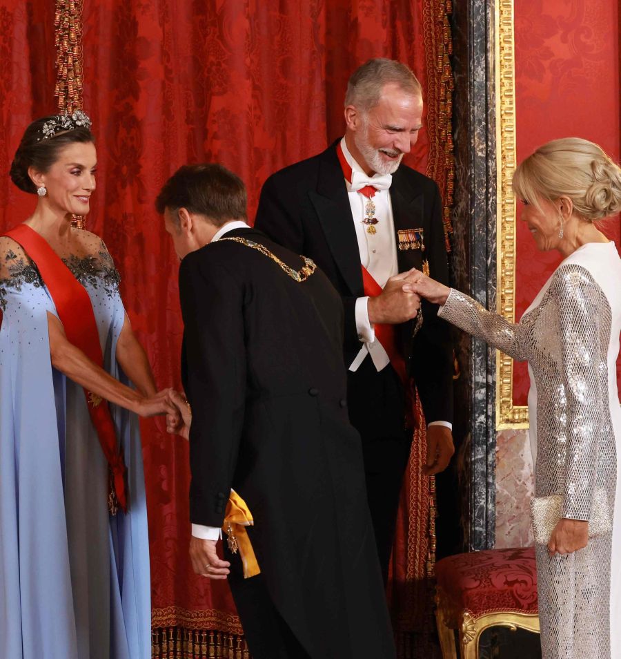 Letizia Ortiz con elegante vestido de Carolina Herrera