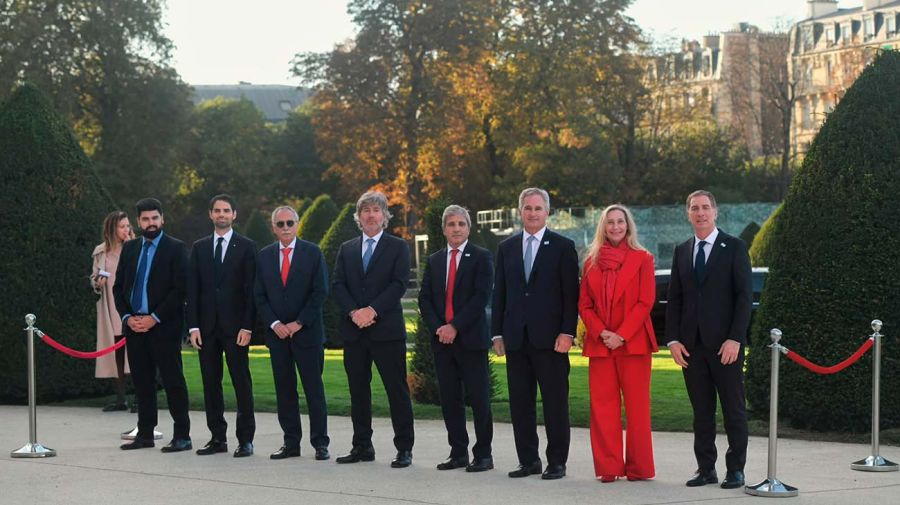 Javier Milei y la comitiva argentina en Paris