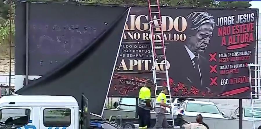 Cartel a favor de Cristiano Ronaldo