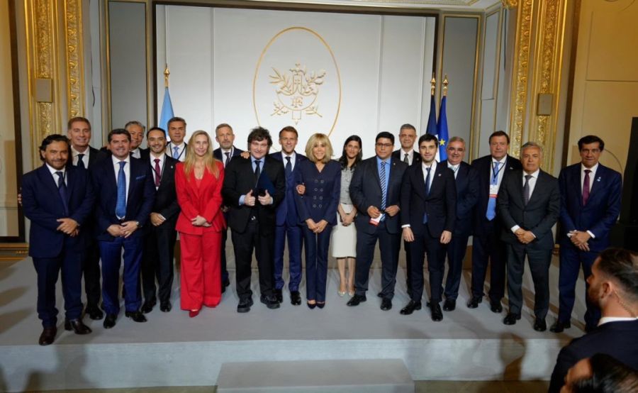 Milei con gobernadores.