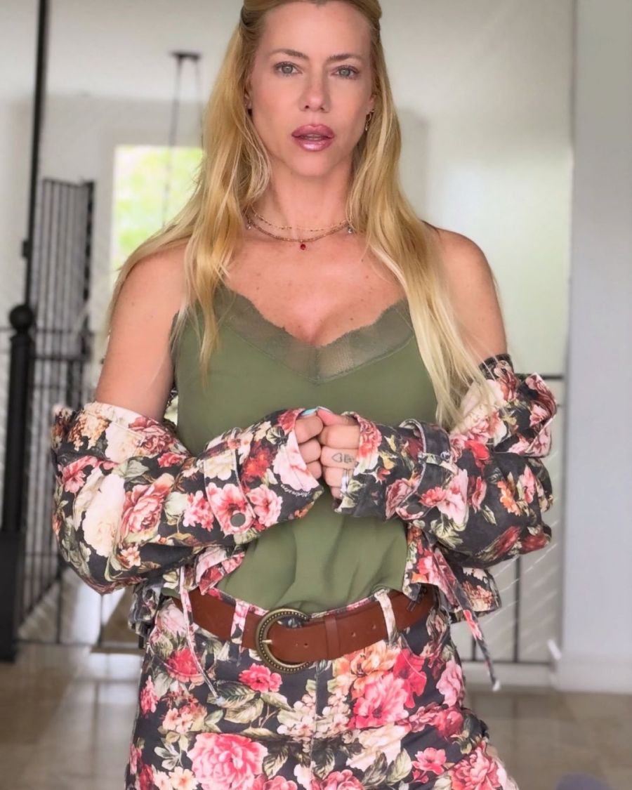 Nicole Neumann con look estampado primaveral