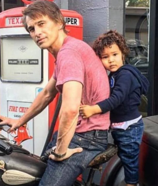 Olivier Martinez y su hijo Maceo