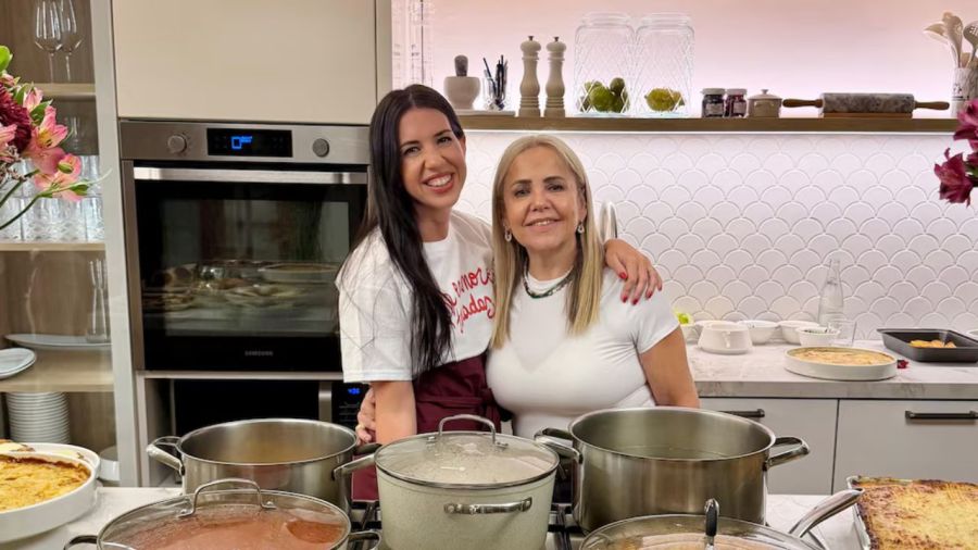 Así fue la segunda despedida de soltera de Lali Espósito: bingo musical, familia y una torta especial