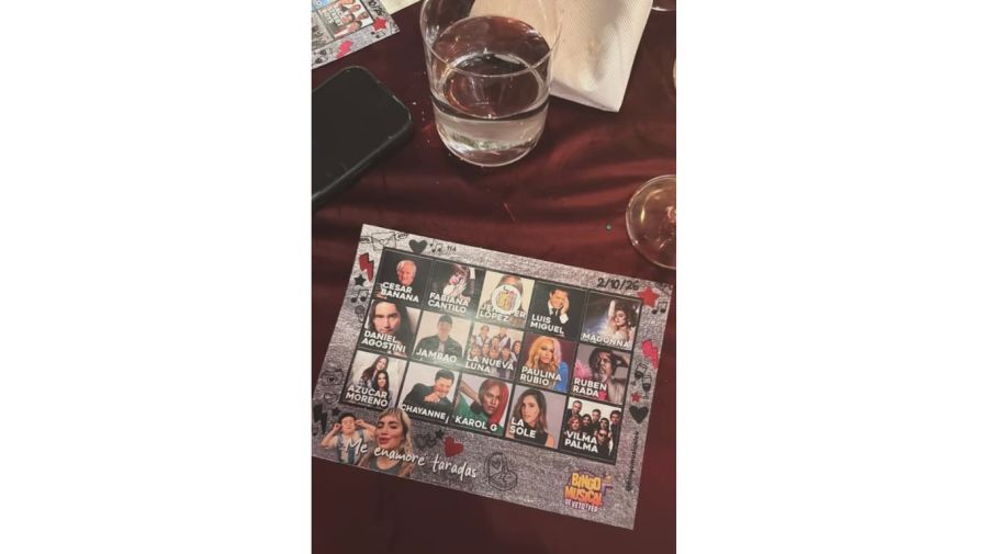 La despedida de soltera de Lali: una noche con bingo musical, velos y remeras personalizadas. 
