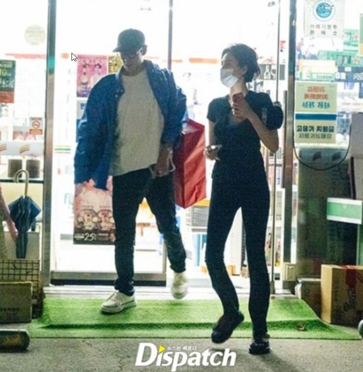 TOP y Nana juntos como pareja
