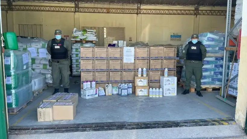 Gendarmería bidones