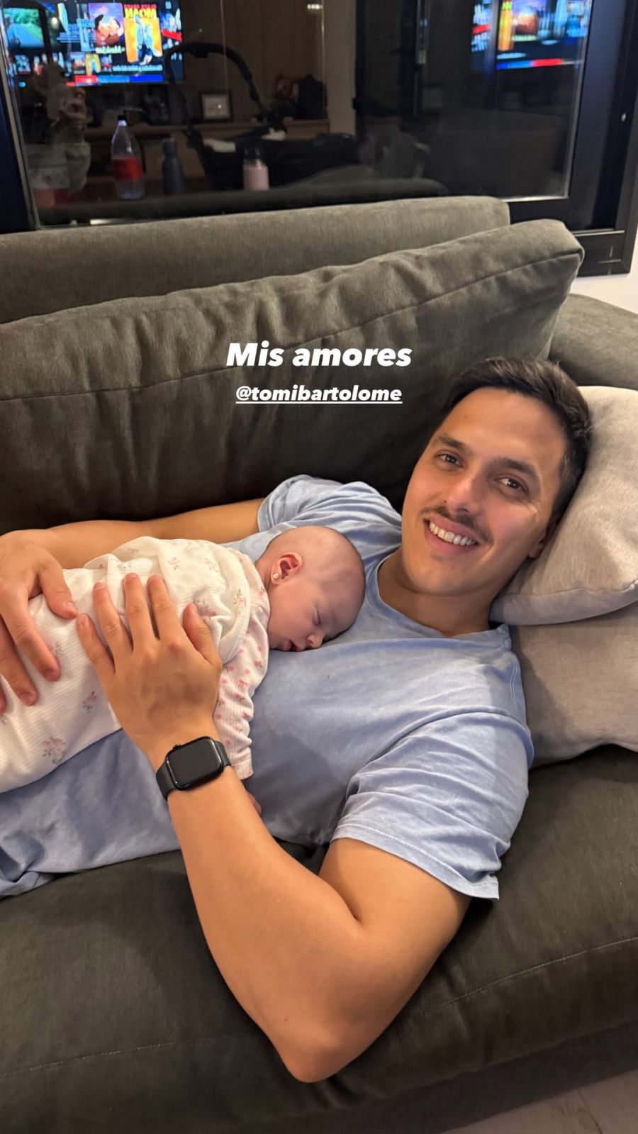 Mica Lapegüe, Tomás Bartolomé