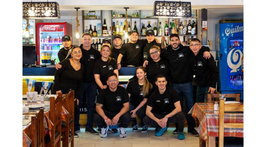 La Casa de los Mariscos: una historia de amistad, trabajo y sabores en el fin del mundo