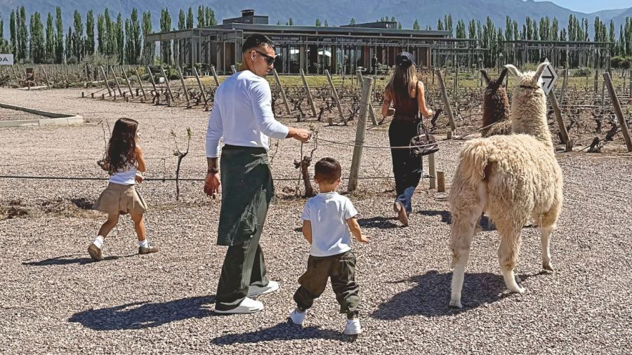 Lautaro Martínez y su familia en Mendoza