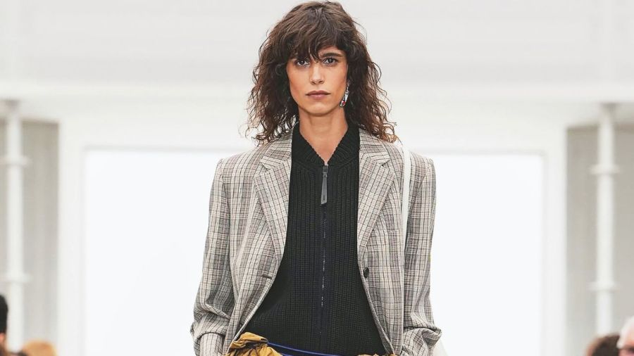 Mica Argañaraz en el París Fashion Week