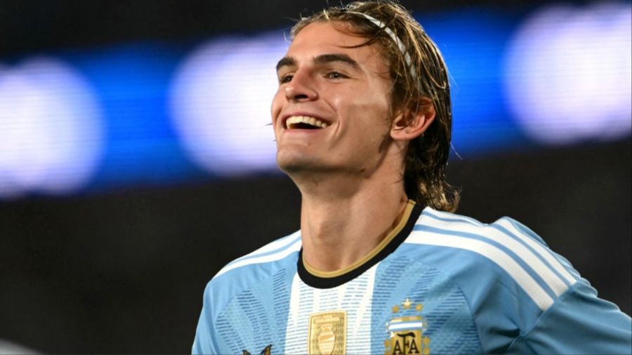 Nico Paz con la Selección Argentina
